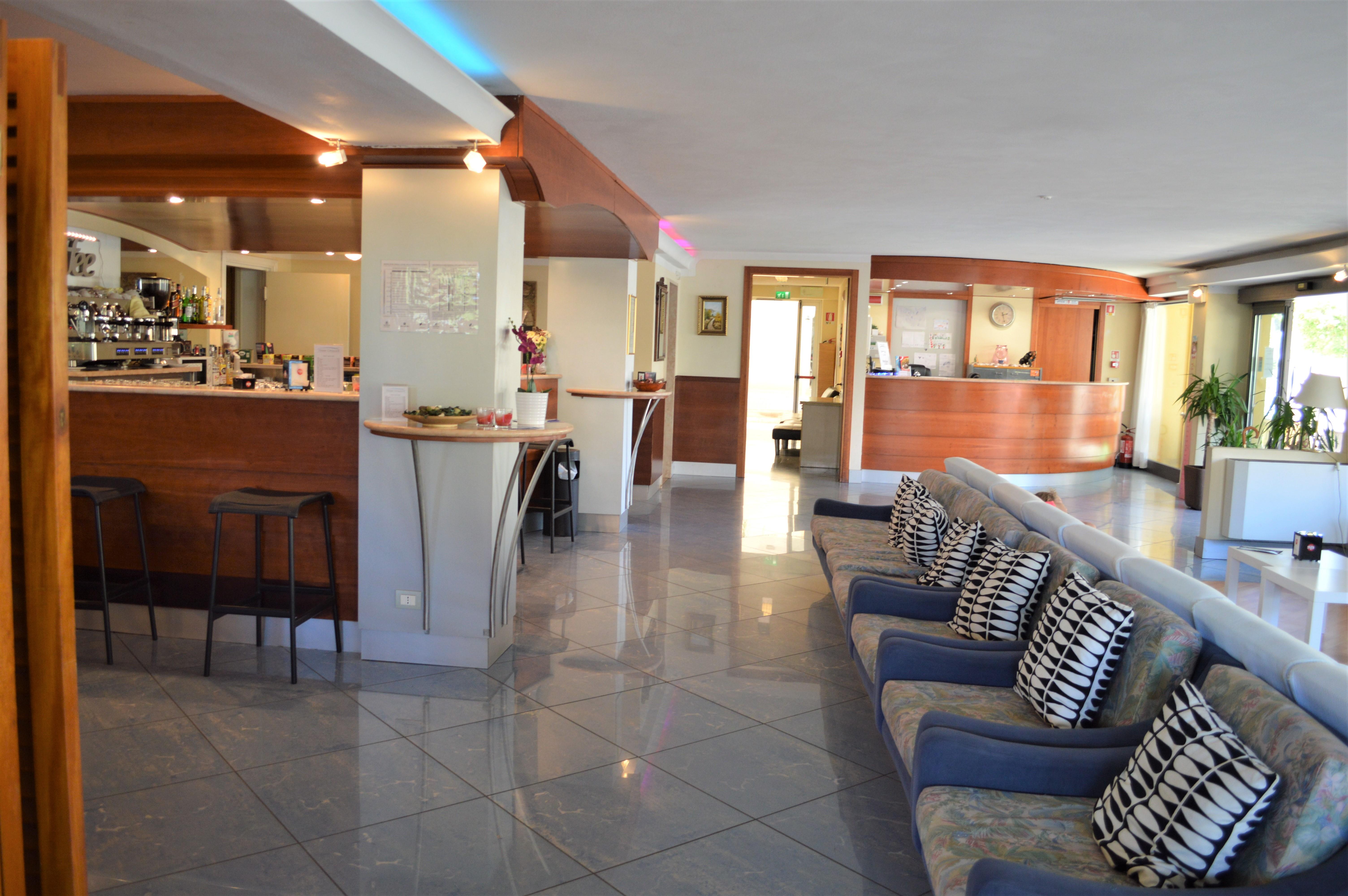 Hotel Orizzonti ริมินี ภายนอก รูปภาพ